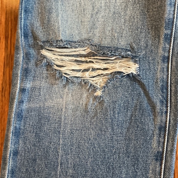 Blank NYC Women’s mid-rise jeans in medium blue size 26 - Picture 3 of 8